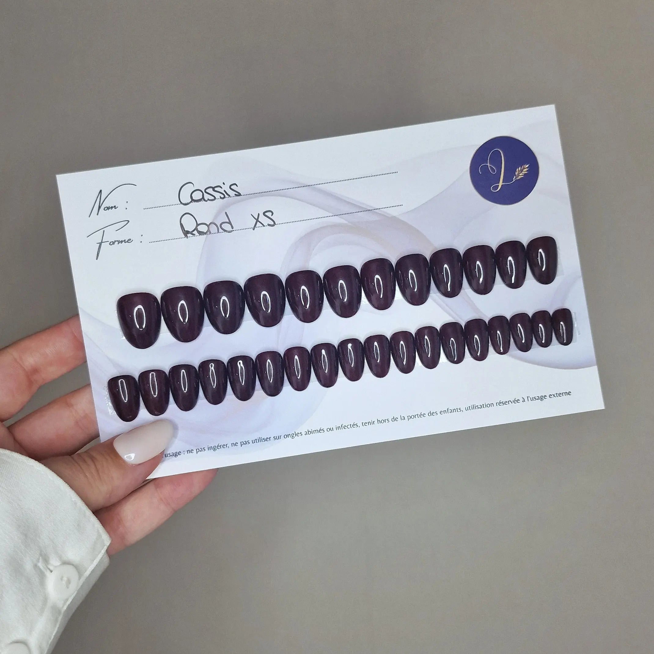 Cassis – Press On Nails (Rond) Lourya Studio