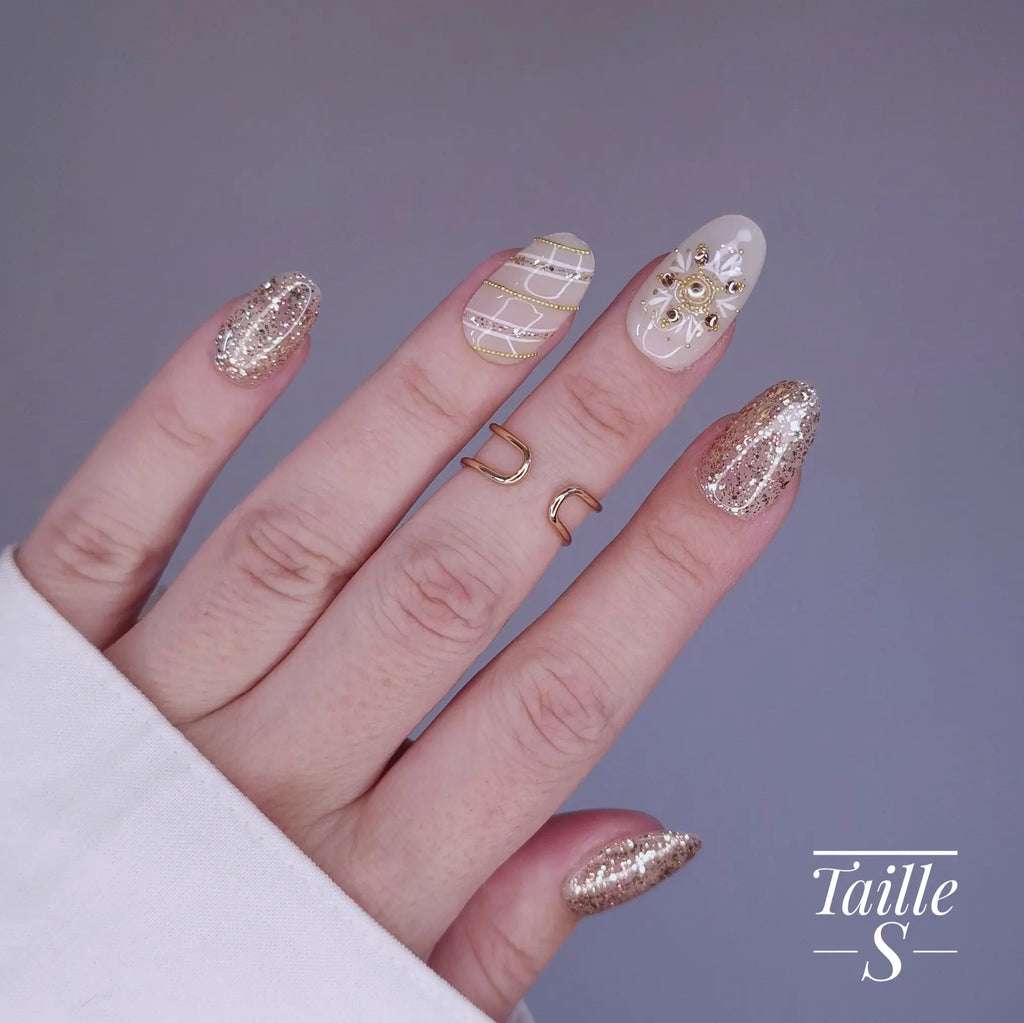 Coffret Pres On Nails Noël 2025 - Édition Limitée ( 2 kits, 4 poses possibles) Lourya Studio