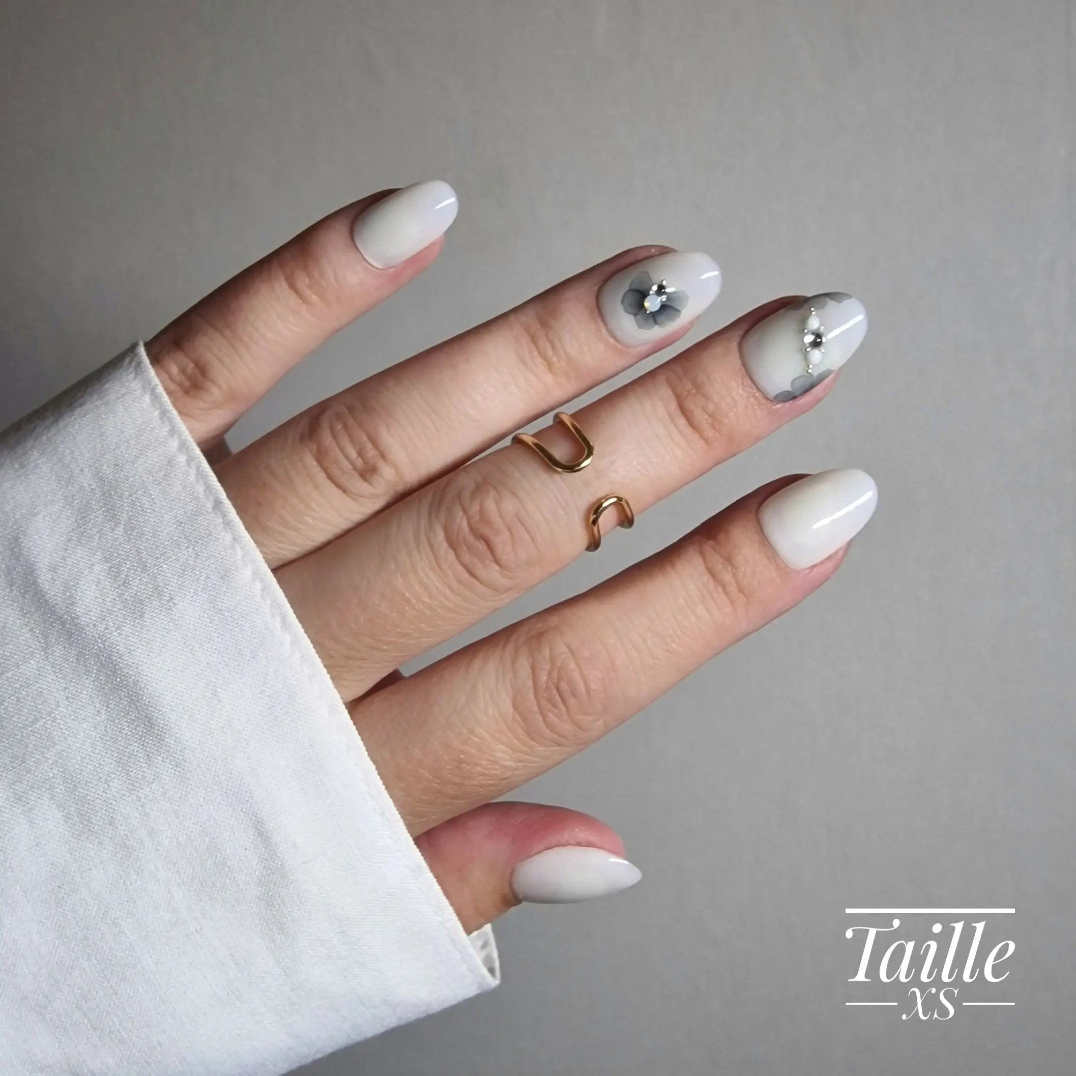Pearline -Press On Nails - (Rond) Lourya Studio
