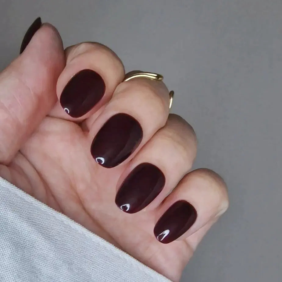 Cassis – Press On Nails (Rond) Lourya Studio