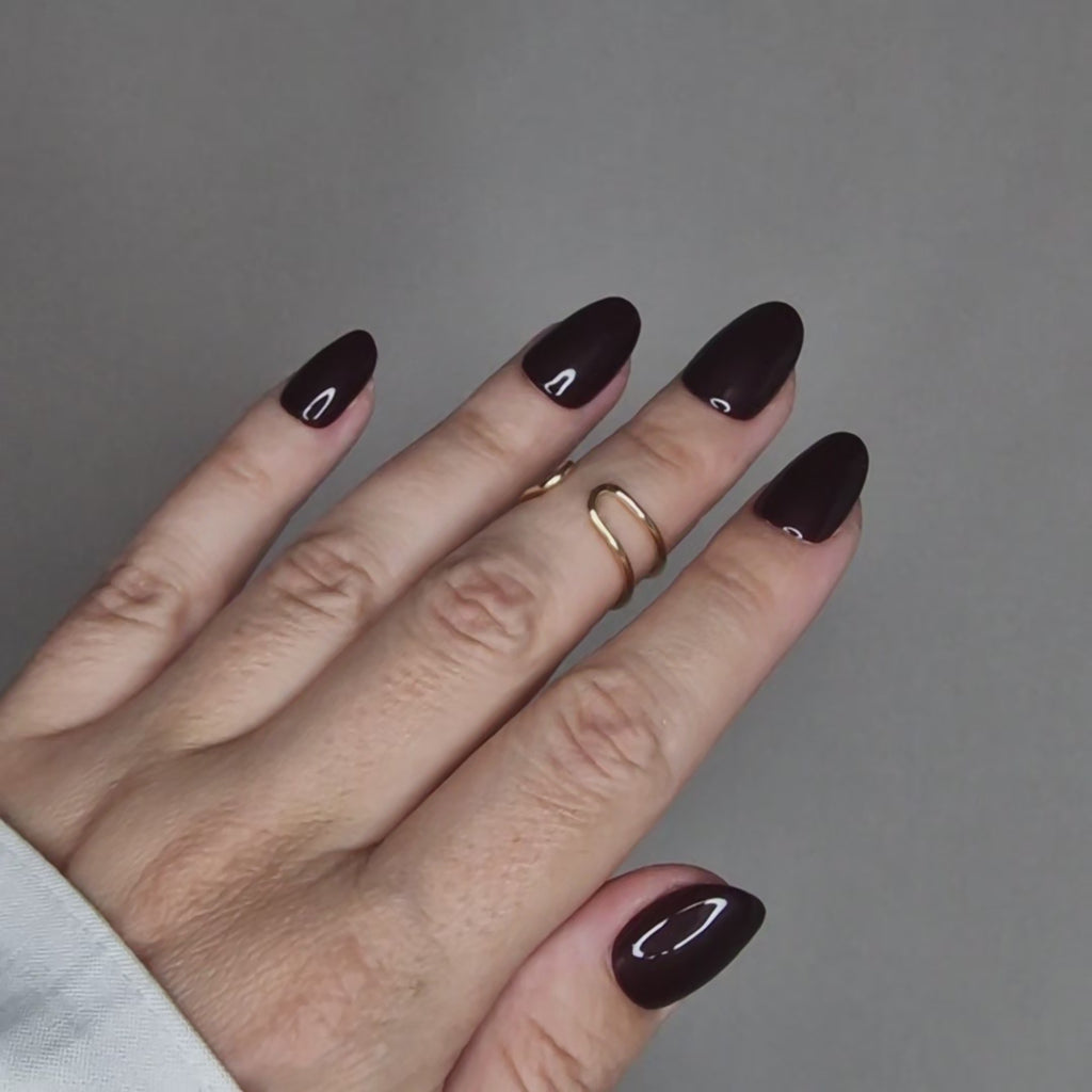 Cassis – Press On Nails