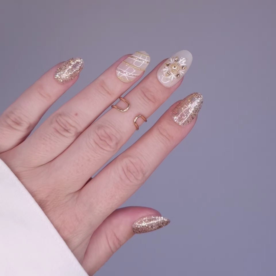 Coffret Press On Nails Noël 2025 - Édition Limitée ( 2 kits, plusieurs styles possible)