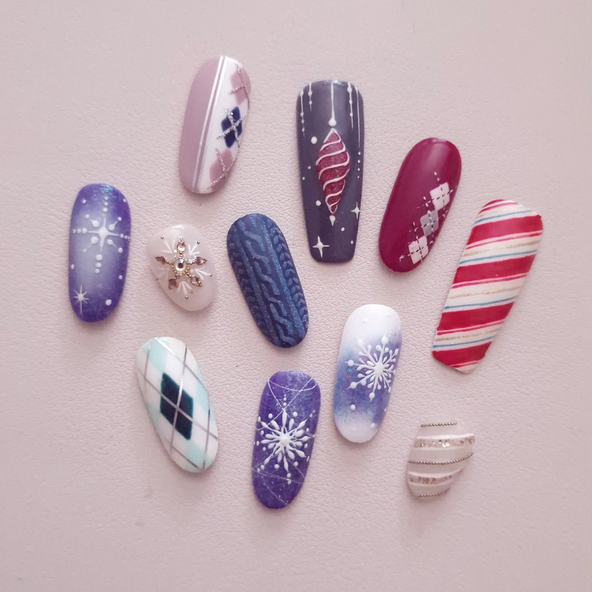 🎨 Atelier Nail Art & Customisation (2 à 4 capsules) - Réservation Lourya Studio