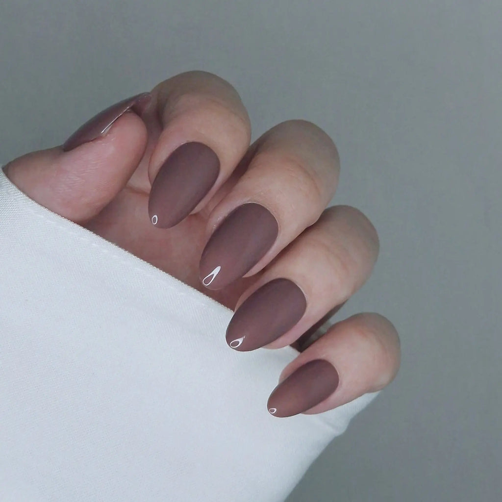 Marron Glacé - Press On Nails  (Rond) Lourya Studio