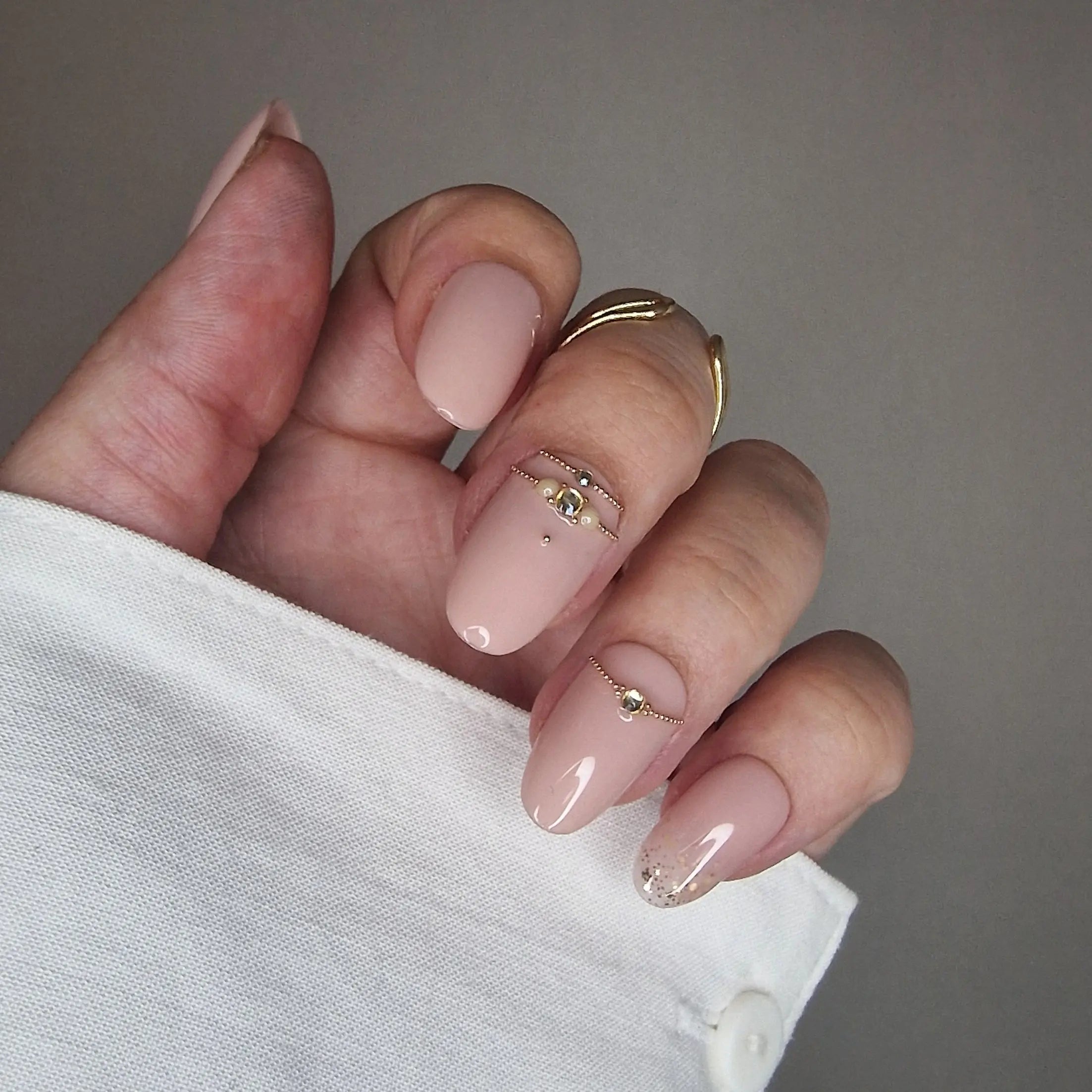 Cara - Press On Nails (Rond) Lourya Studio